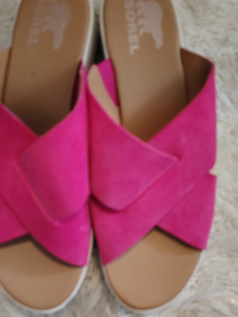 Brandnew Sorel Women's Crisscross Suede Platform Sandal - Fuchsia